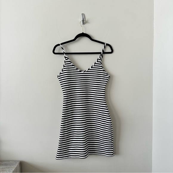 ARITZIA-“SUNDAY Best” Stripe Bodycon Mini Dress (Size:Medium) - Picture 5 of 12